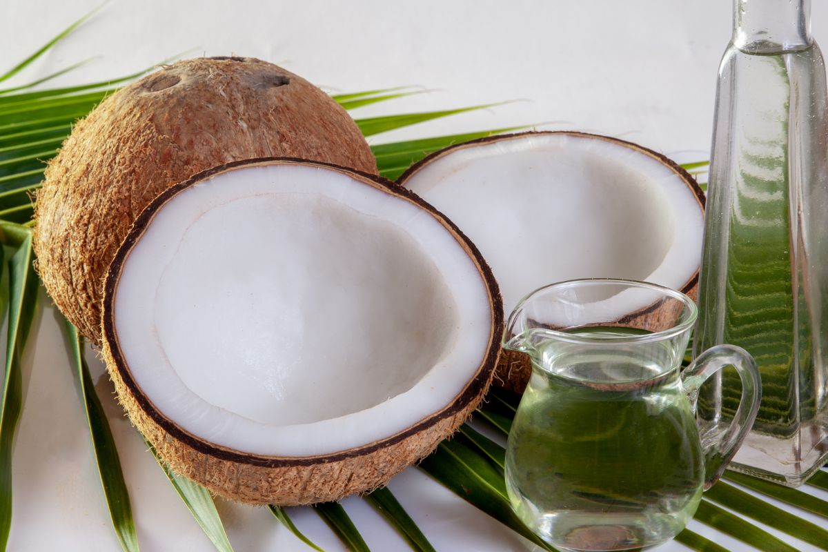 6 Best Coconut Vinegar Substitutes & Alternatives