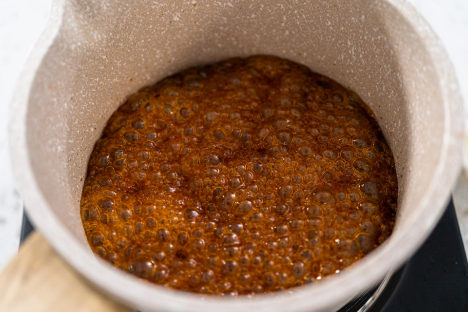 How to Thicken Caramel Sauce (7 Ways)