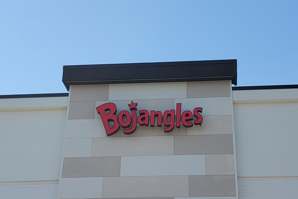 The front side of a Bojangles restaurant.