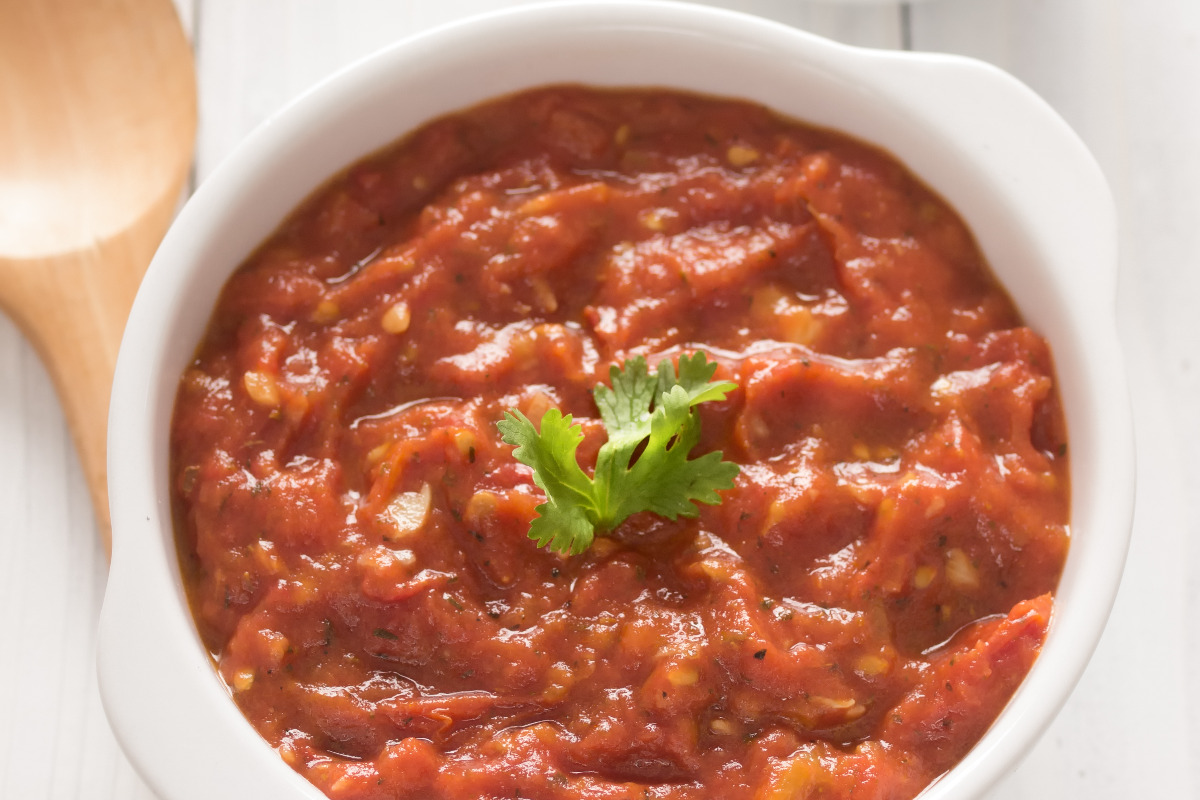 A bowl of homemade mother sauce, tomato sauce.